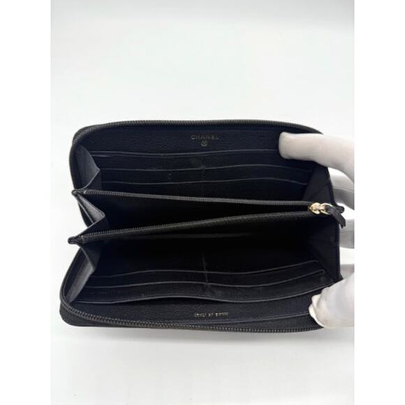 Chanel Bifold Long Wallet*Camellia Embossed in Gold*CC interlocking*Awesome - Picture 8 of 16